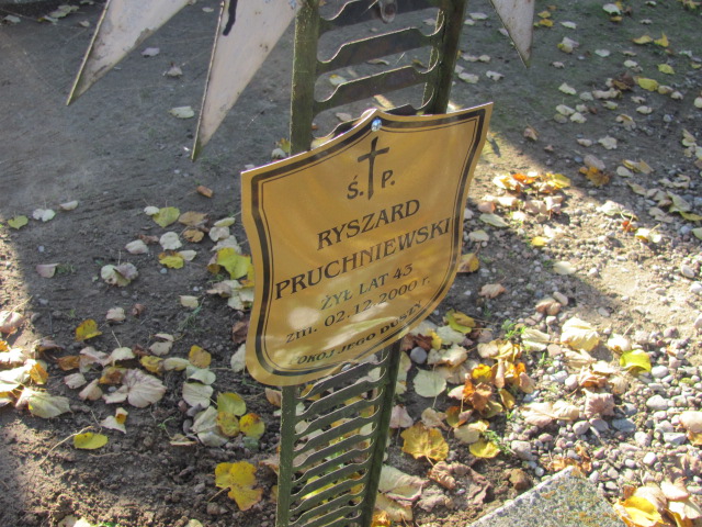 Dariusz Libucki 1977 Ostróda Gmina - Grobonet - Wyszukiwarka osób pochowanych